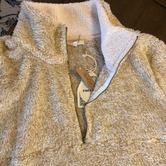 Entro half zip pullover - Picture 3 of 8